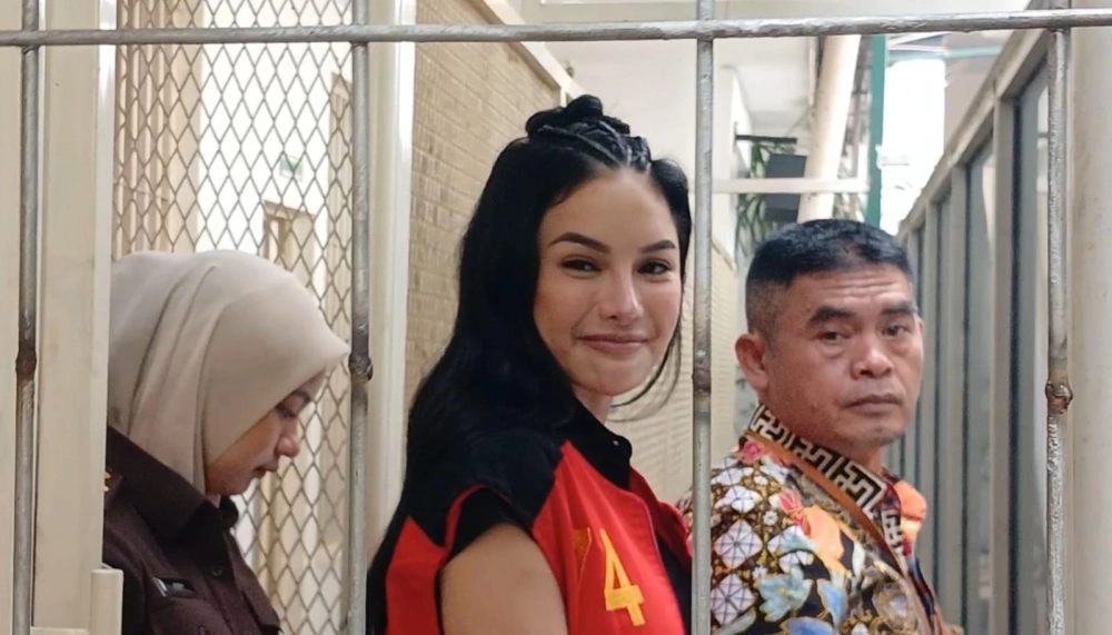 Nikita Mirzani saat jalani sidang vonis di Pengadilan Negeri Jakarta Selatan. [FTNews.co.id]
